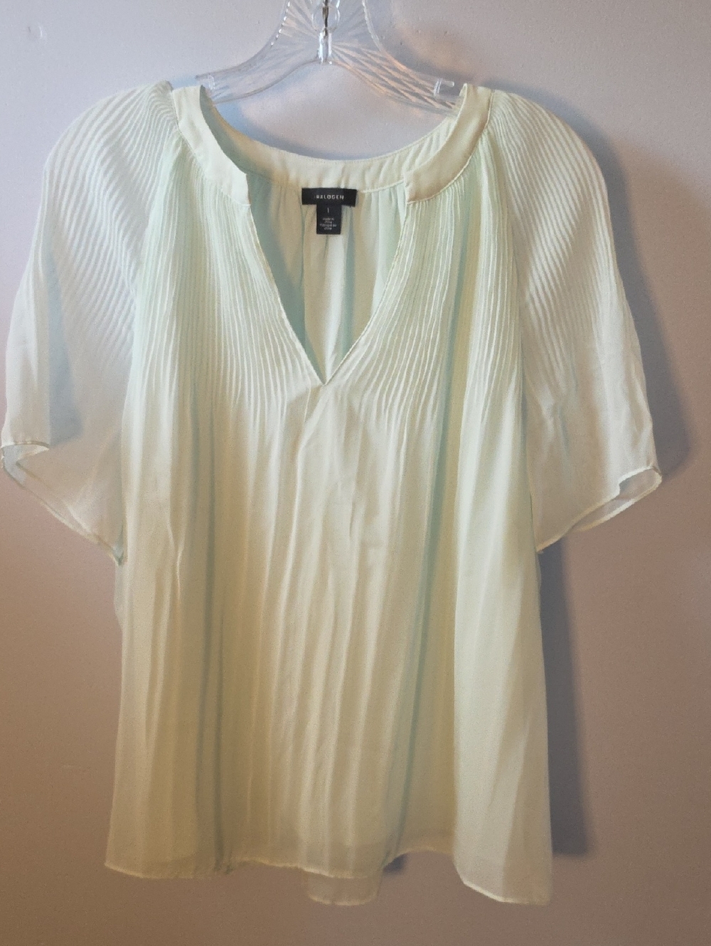 Halogen Soft Mint Pleated V-Neck Women's Blouse